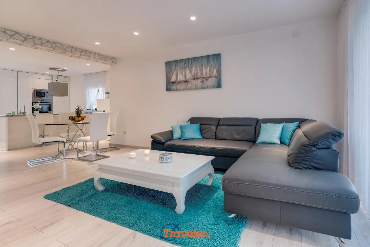 Villa Hlapa-New Modern Villa Near Beach - By Traveler Tourist Agency Krk Gostinjac
